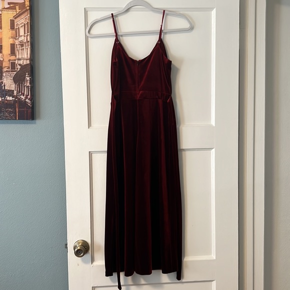 Spaghetti strap dress worn once like new - Picture 5 of 5
